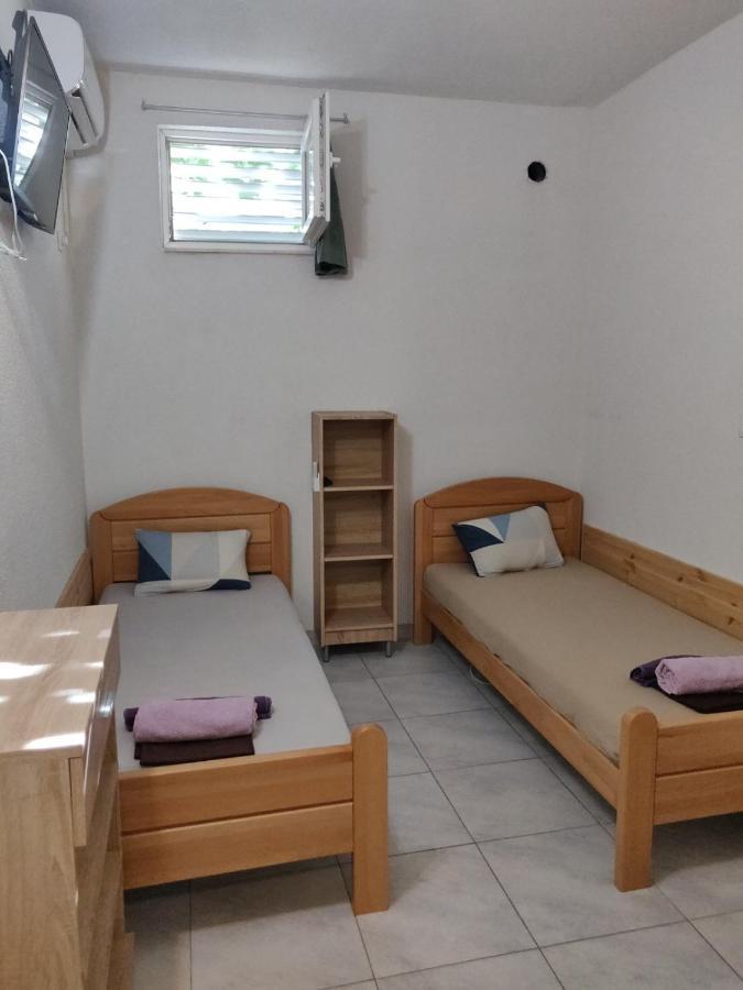 Rooms- Denis Split Bilik gambar