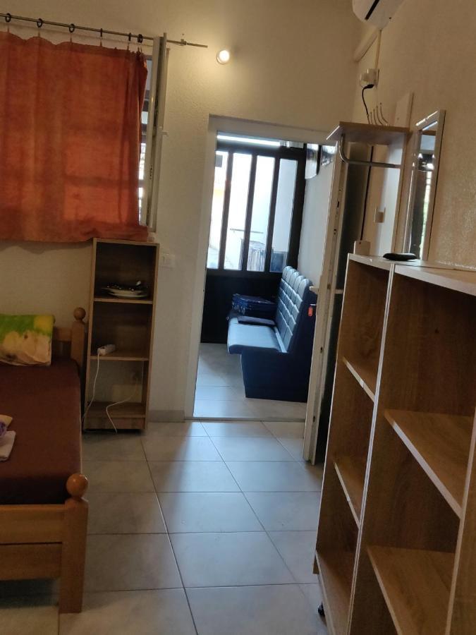Rooms- Denis Split Bilik gambar